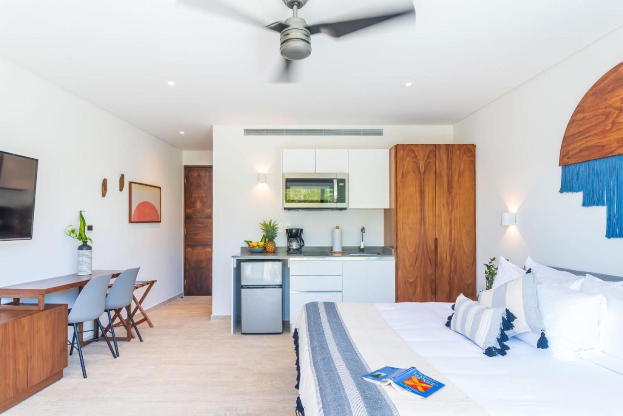 Central Park Lagunas Aparthotel